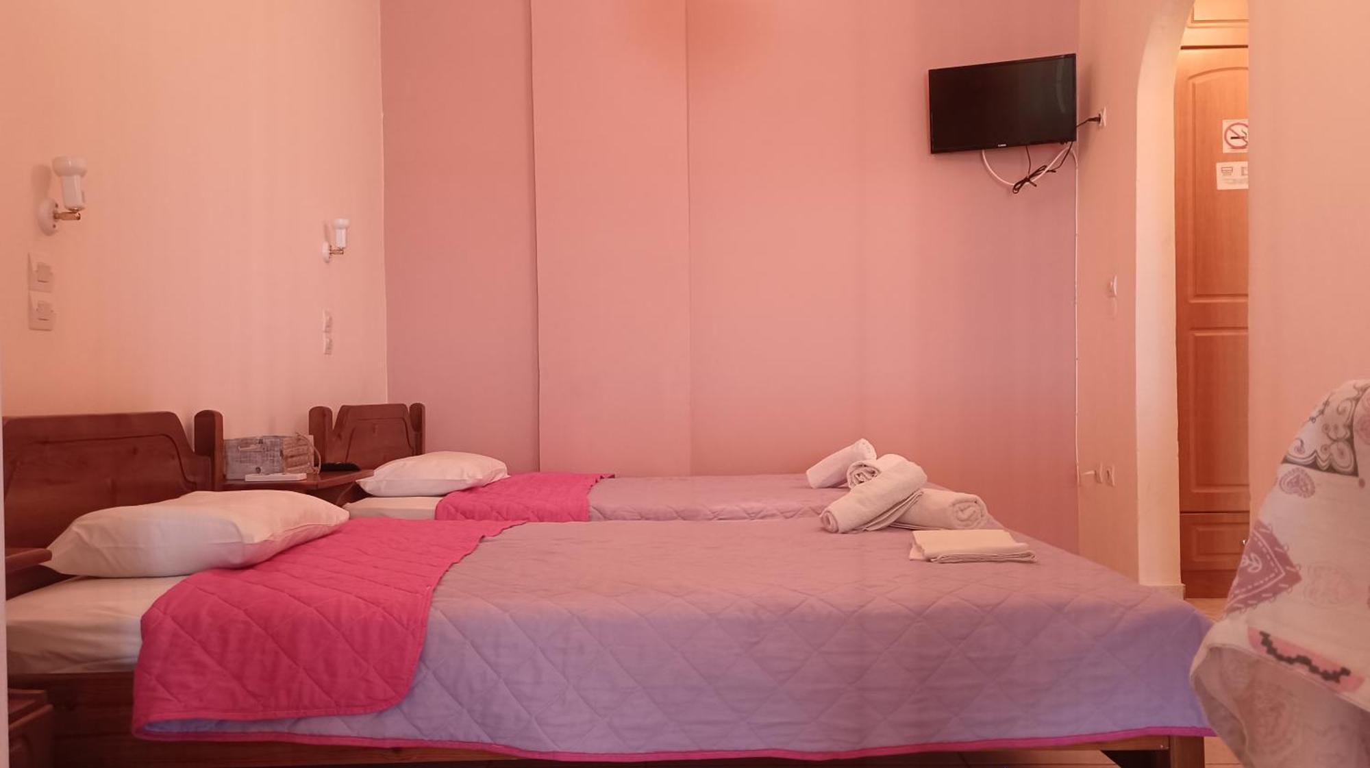 Studios Zaritsi Tirós المظهر الخارجي الصورة